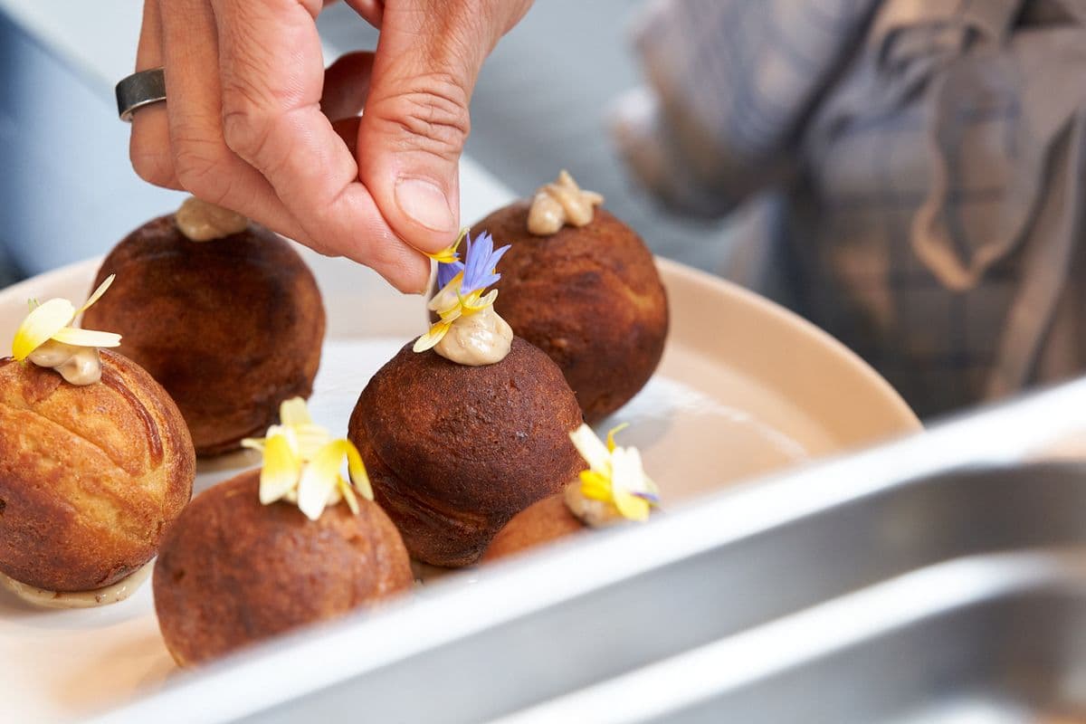 First-class food plated and ready for serving at a corporate party at Mogens Dahl Concert Hall – illustrating gastronomic quality and attention to detail.